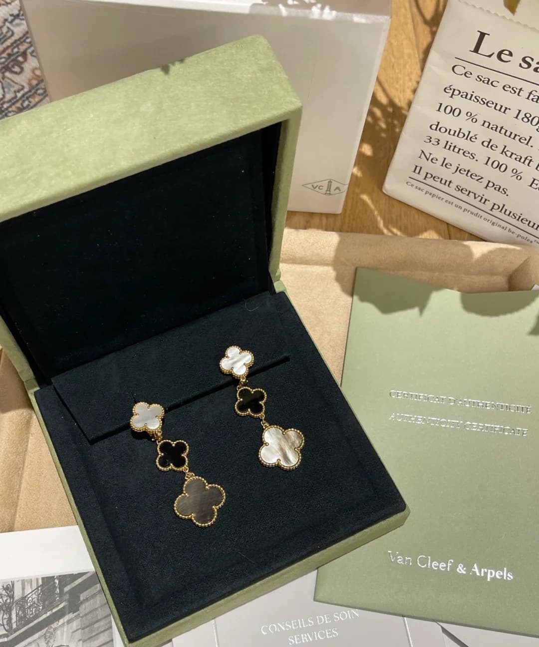 Van Cleef Magic Alhambra Earrings | 3 Motifs (852112)