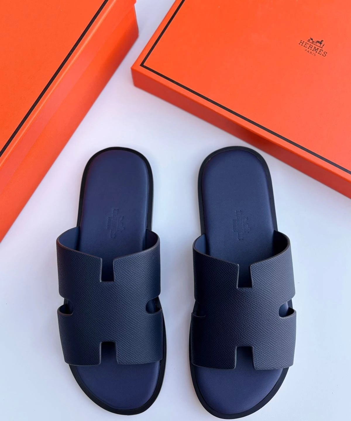 Hermès | Izmir Navy Blue Sandals – Navy Blue Alligator