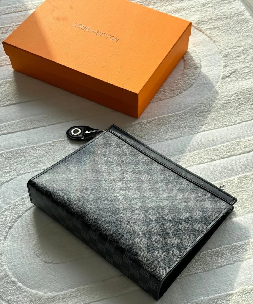 Louis Vuitton | Damier Cobalt Eagle Pouch