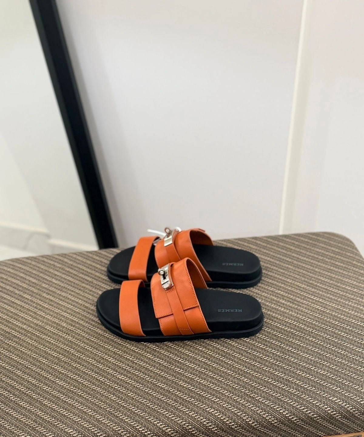 Hermès | Empire Sandals (GEN-95595D02-BLACK-40)