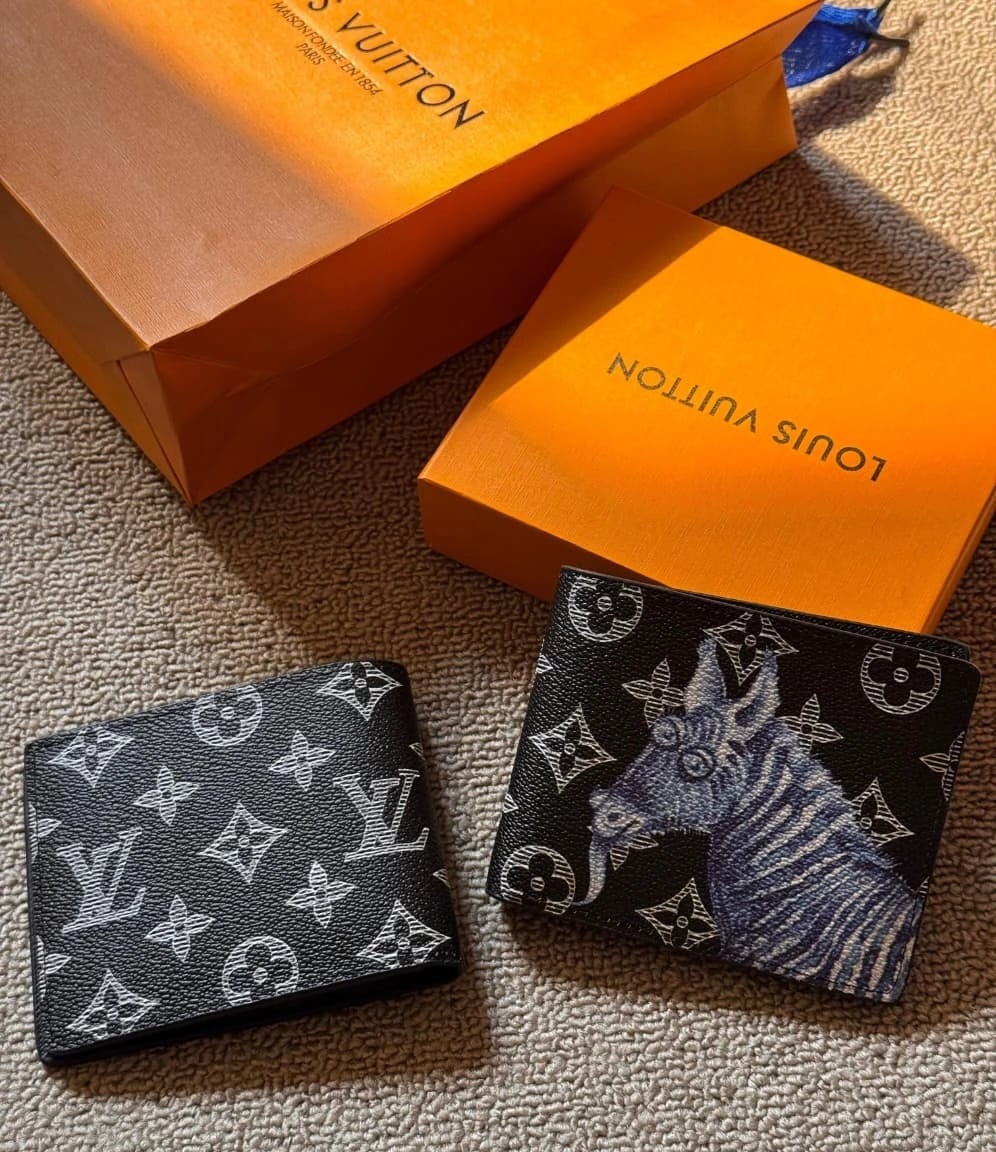 Louis Vuitton | Multiple Damier Graphite Alps Souvenir Patches Wallet