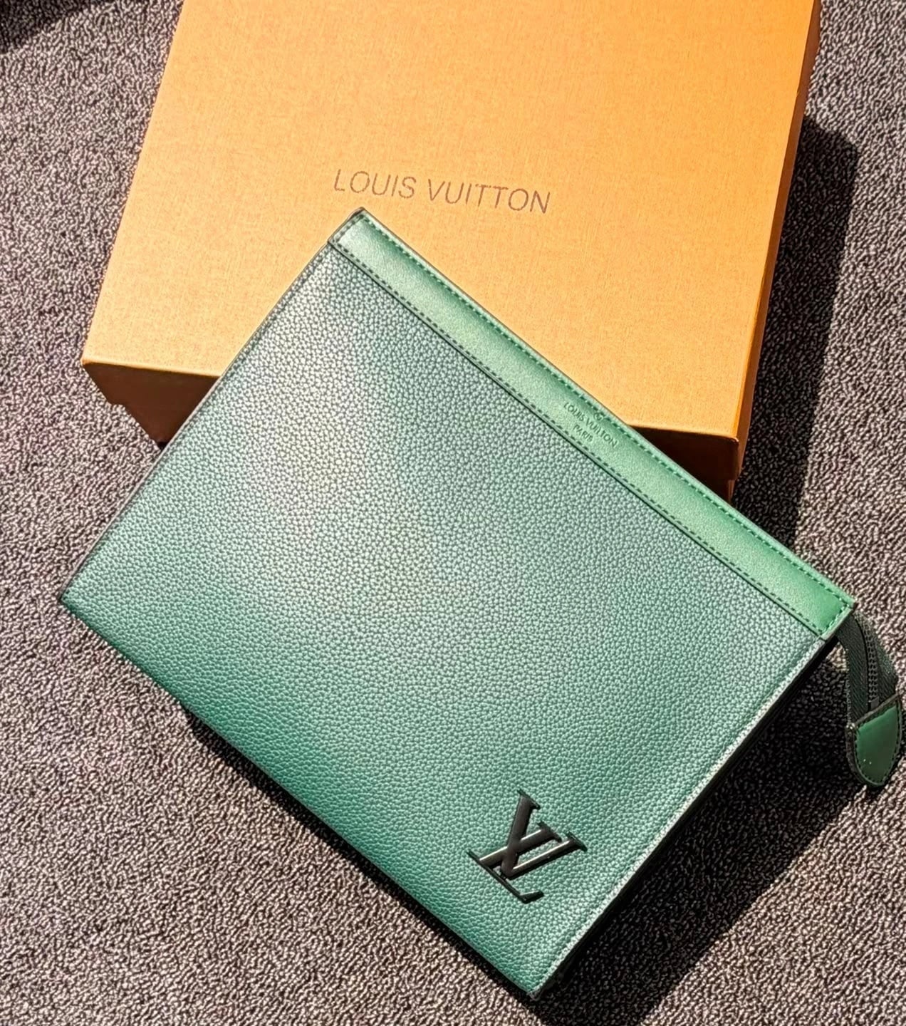 Louis Vuitton | Damier Graphite Pouch