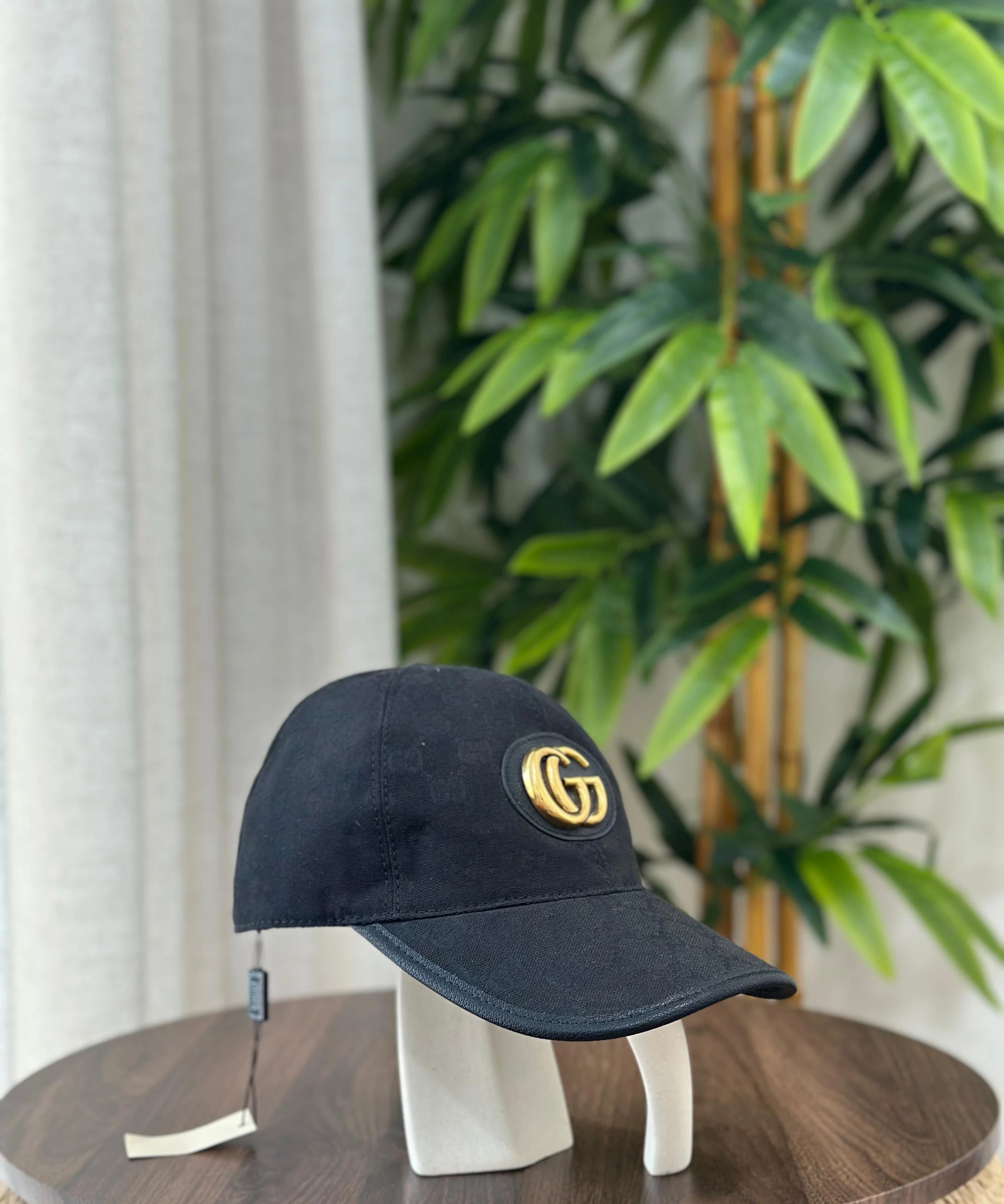Gucci | Jumbo GG Canvas Baseball Cap – Off White / Grey