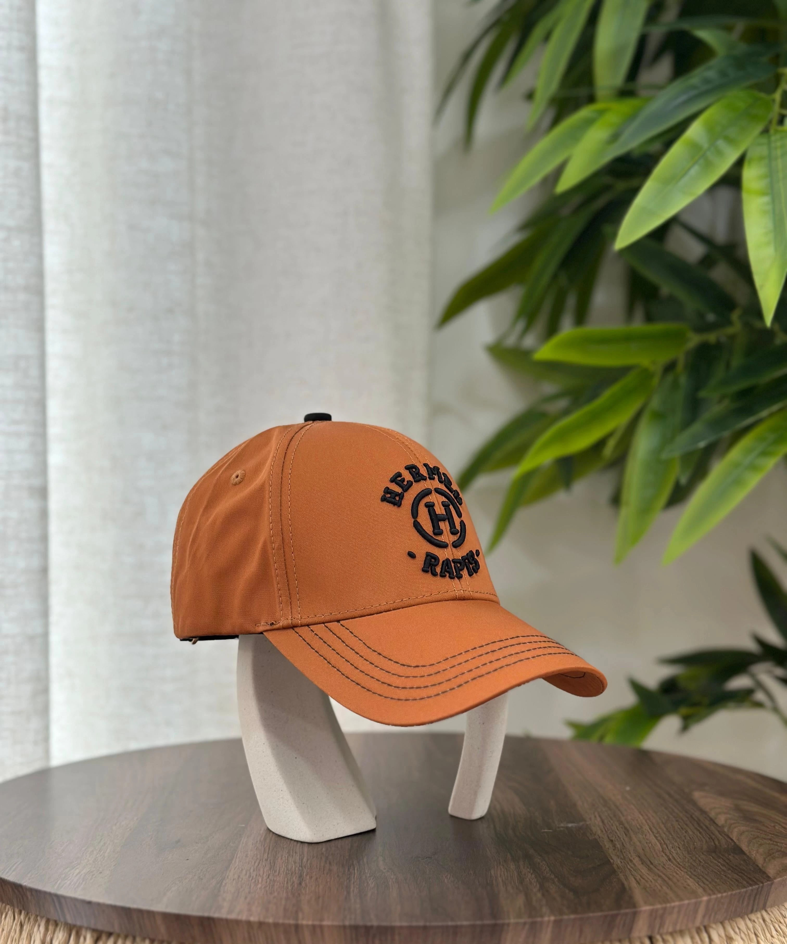 Hermès Cap | Miles Tan