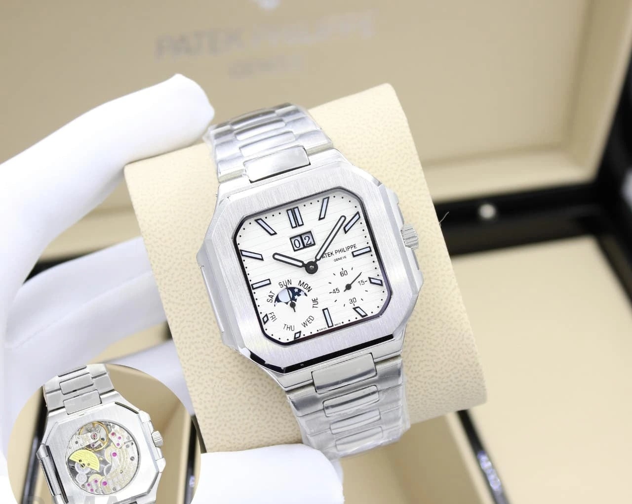 Patek Philippe | Nautilus Moon Phases Watch